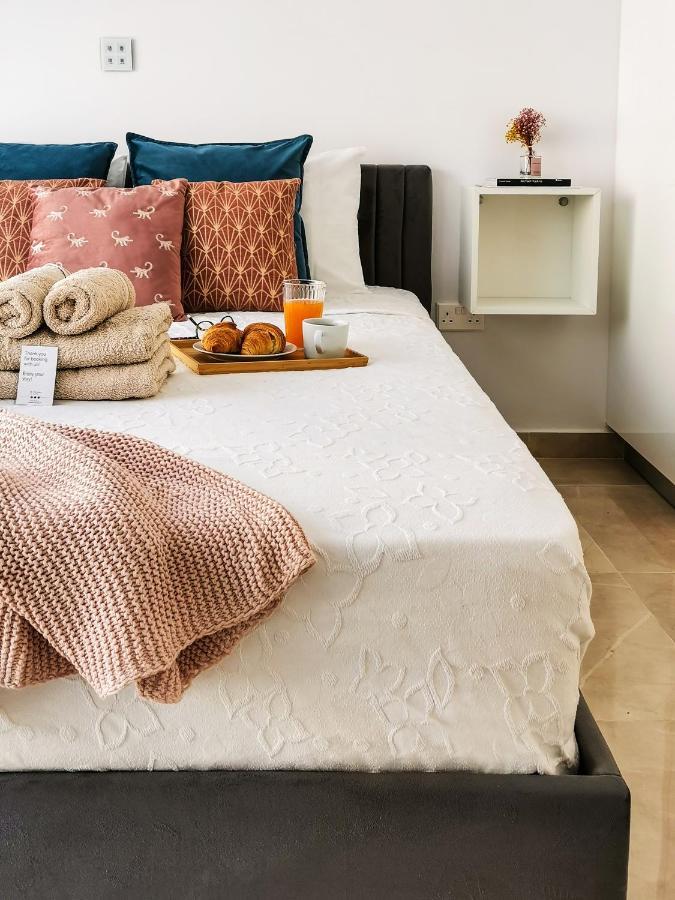 Phaedrus Living: Luxury Maisonette Lighthouse 60 Paphos ภายนอก รูปภาพ
