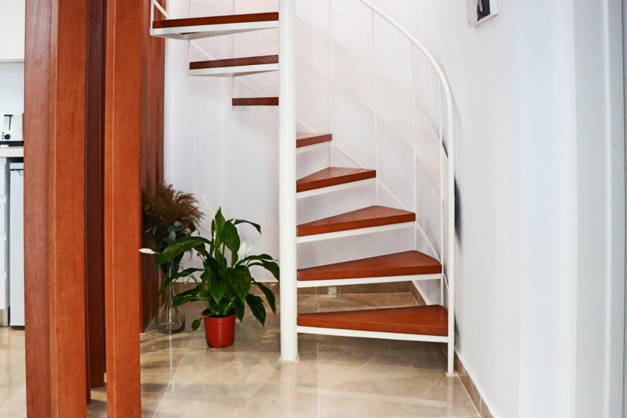 Phaedrus Living: Luxury Maisonette Lighthouse 60 Paphos ภายนอก รูปภาพ