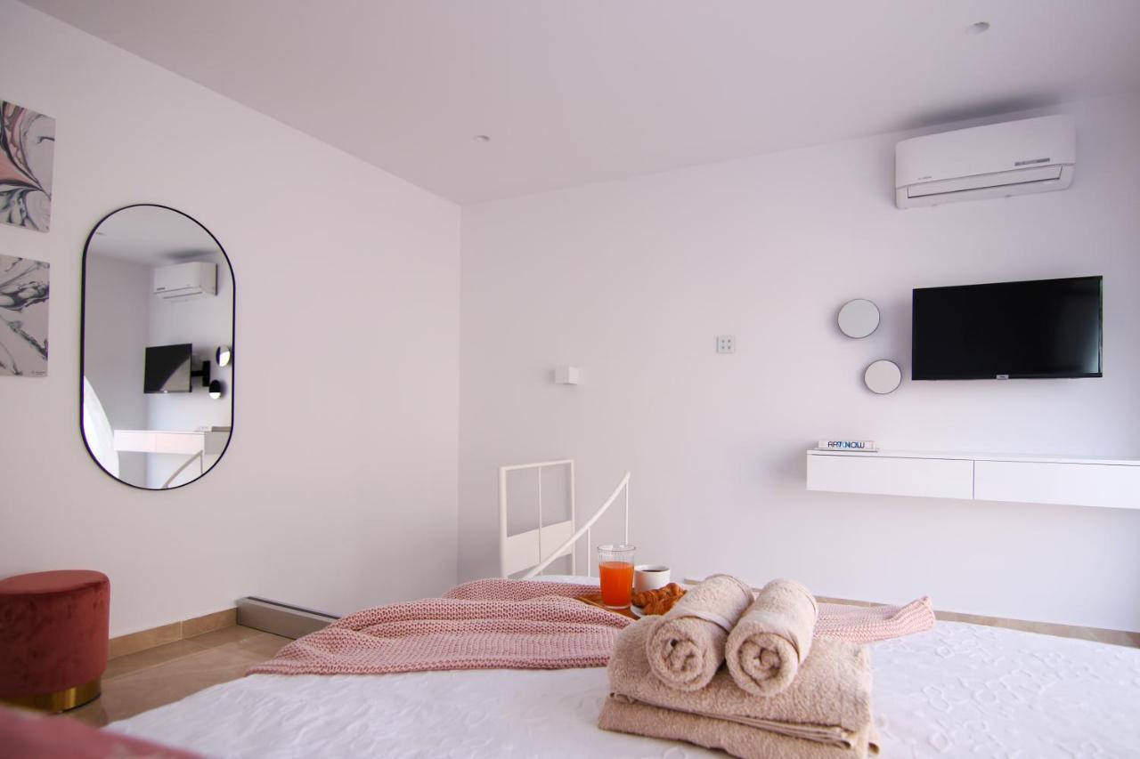 Phaedrus Living: Luxury Maisonette Lighthouse 60 Paphos ภายนอก รูปภาพ